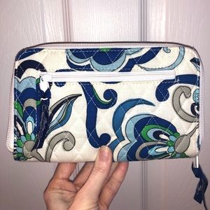 Vera Bradley Front Zip Wristlet